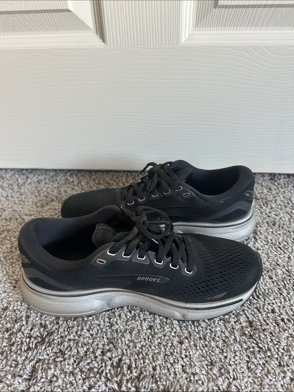 Brooks Black and Silver Women's Athletic Running Shoes